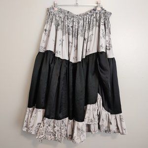 Handmade Black and White Three-Tiered Skirt 3X